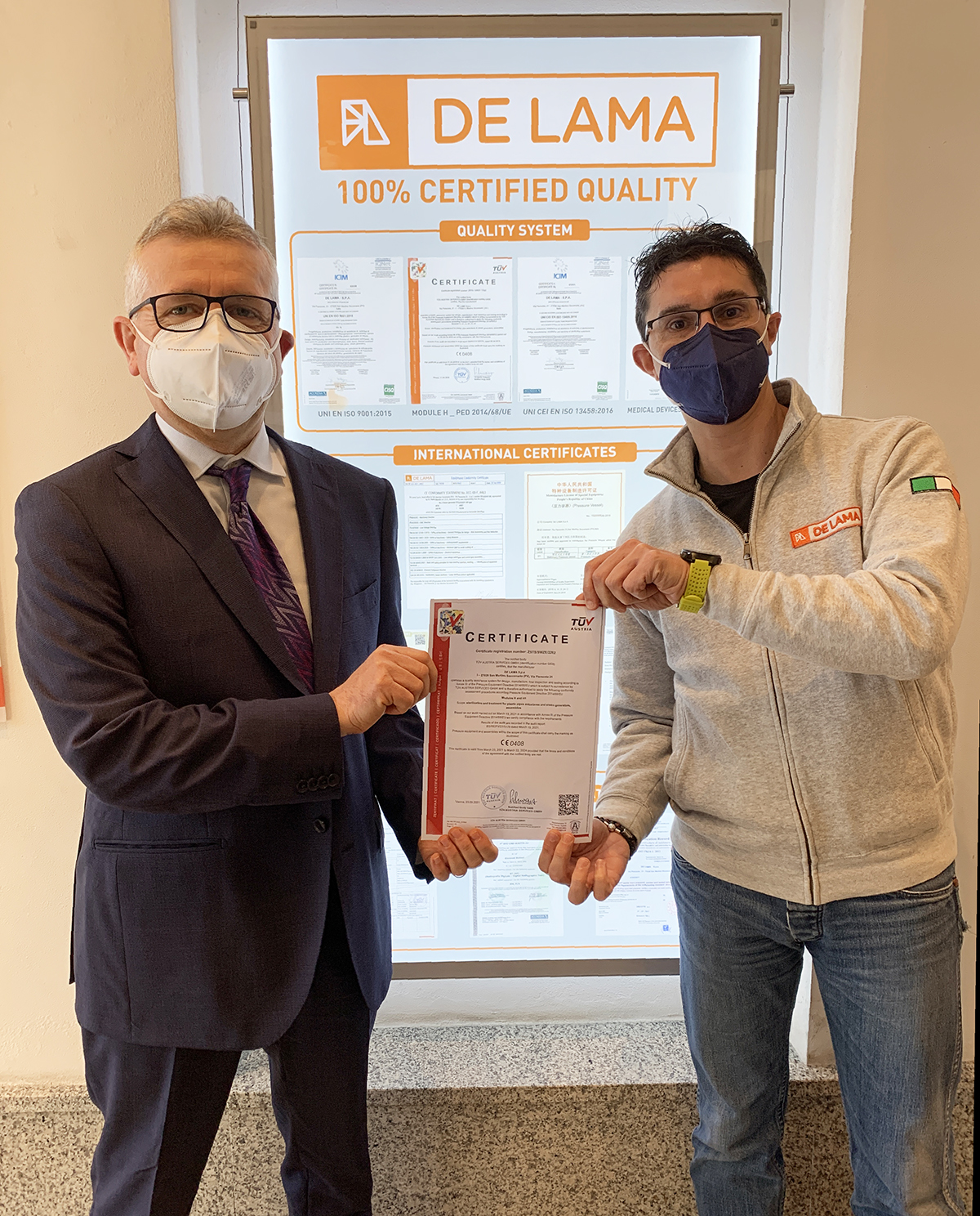 ¡NUEVA CERTIFICACIÓN! UNI EN ISO 9001: 2015 s combinado con la renovación de la Garantía de Calidad Total según el Formulario H1 PED (Directiva de Recipientes a Presión 2014/68 / UE)