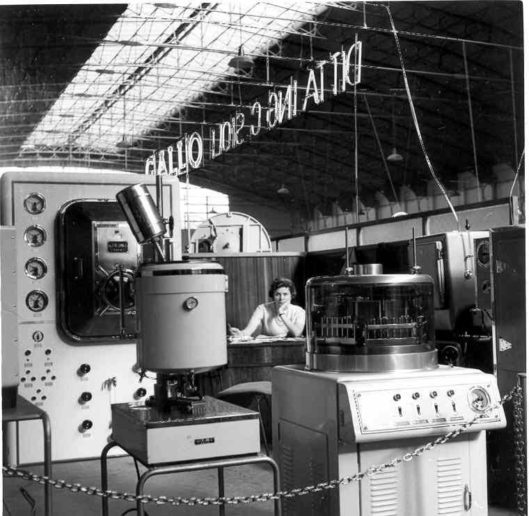 <span style="color:#282828;">1954</span><br/>IL MARCHIO DIVENTA UN RIFERIMENTO NEL MERCATO FARMACEUTICO